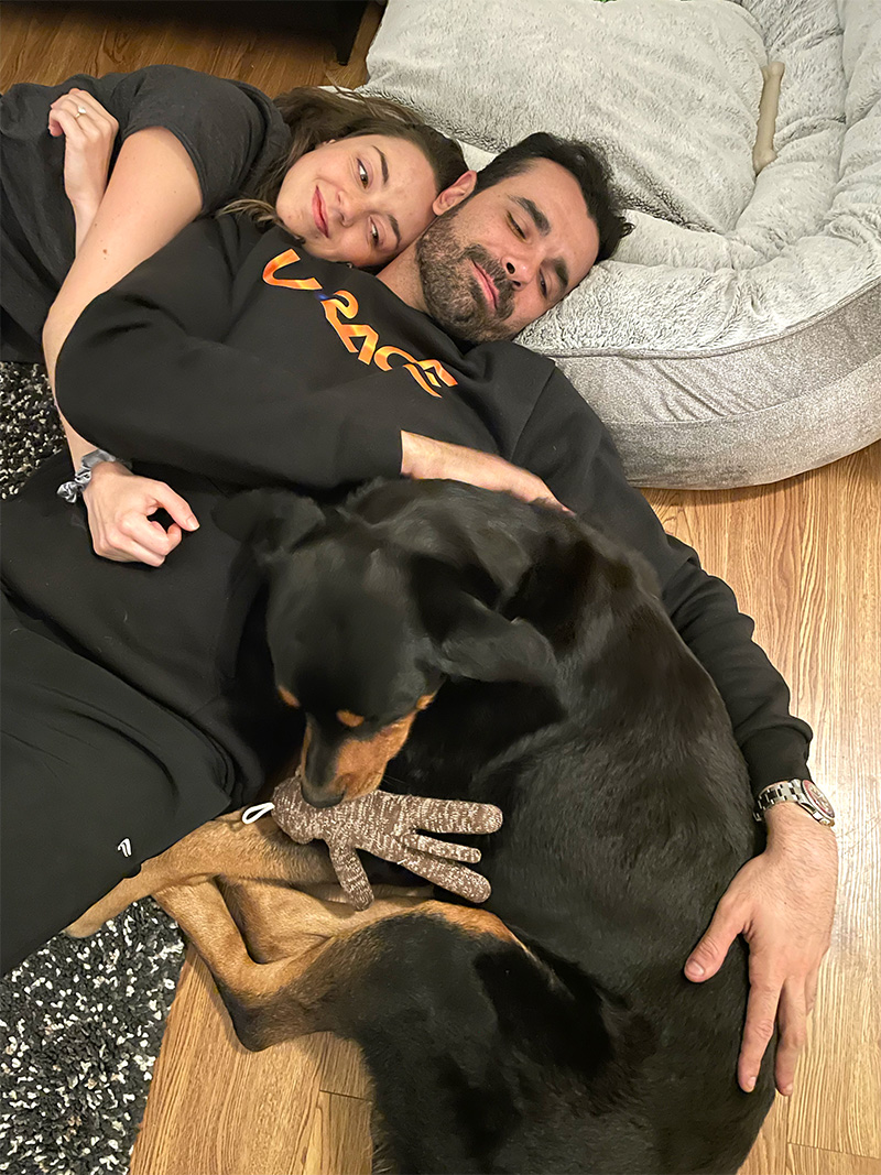 Hannah, Italo, and Mio snuggling